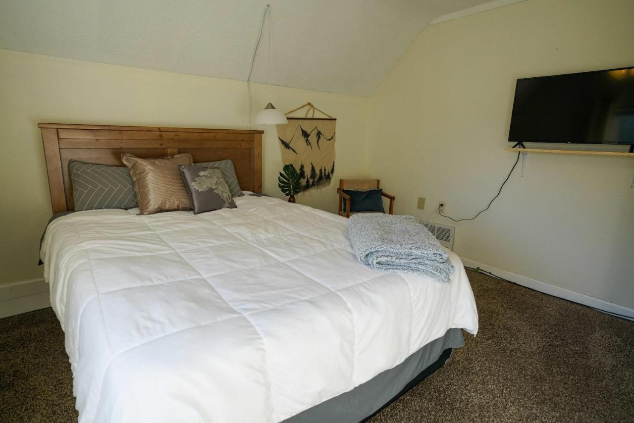 2 Bedroom Apartment Near Ndsu And Downtown Fargo Exterior photo