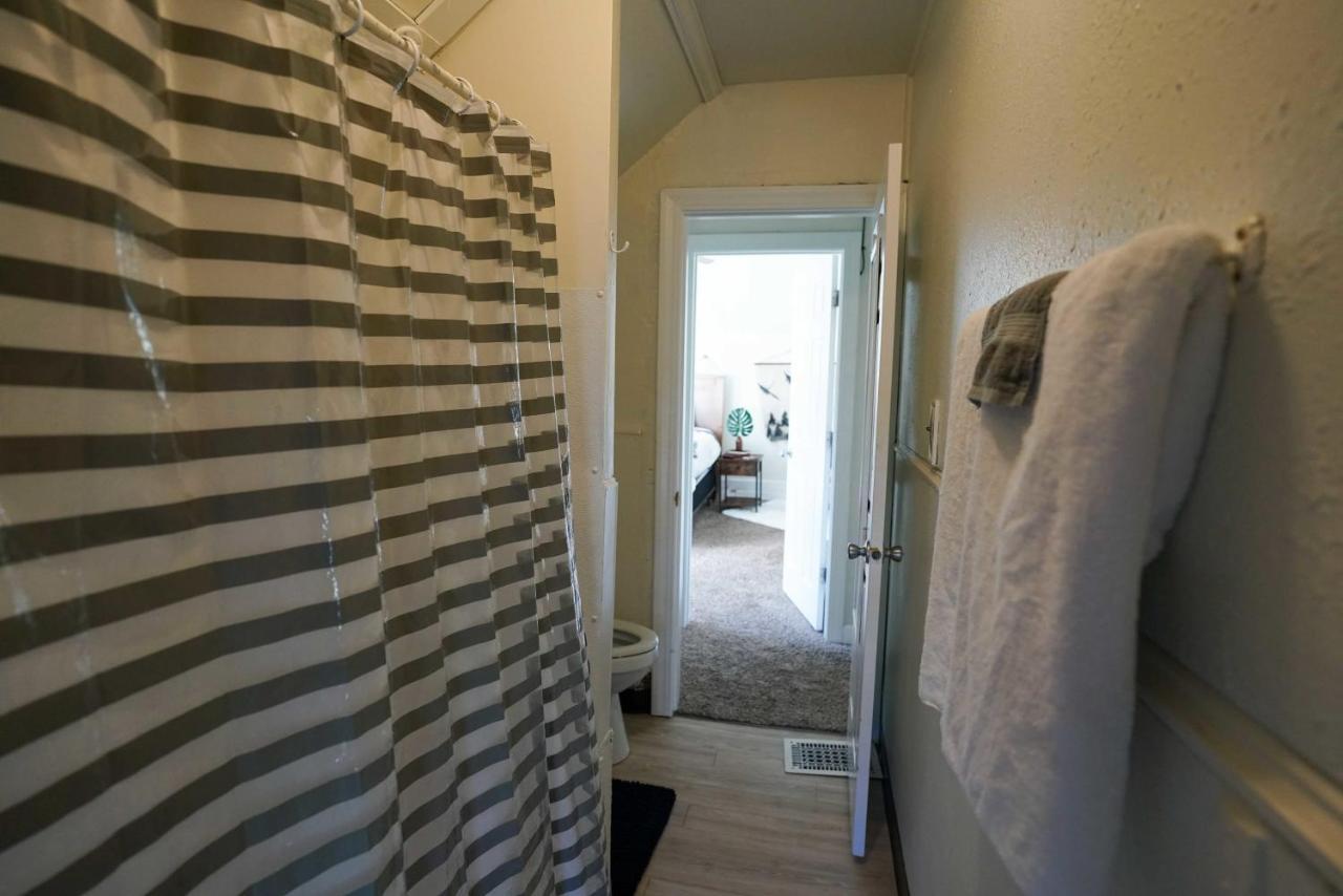 2 Bedroom Apartment Near Ndsu And Downtown Fargo Exterior photo
