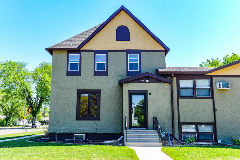 2 Bedroom Apartment Near Ndsu And Downtown Fargo Exterior photo